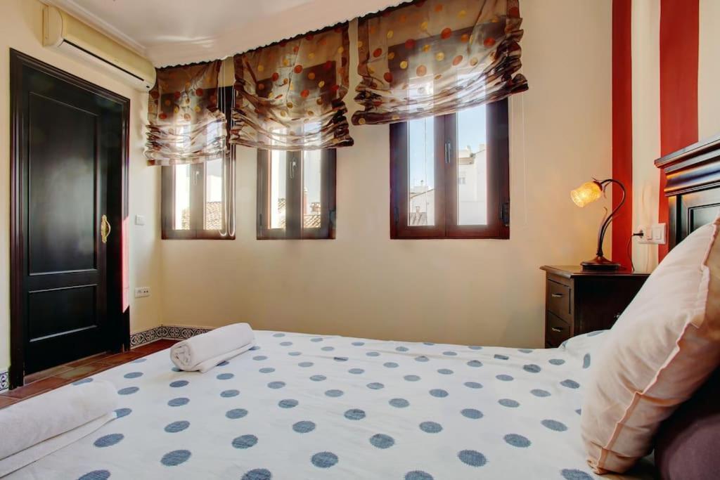 Apartamento Duplex Centro Con Garaje Gratuito روندا المظهر الخارجي الصورة